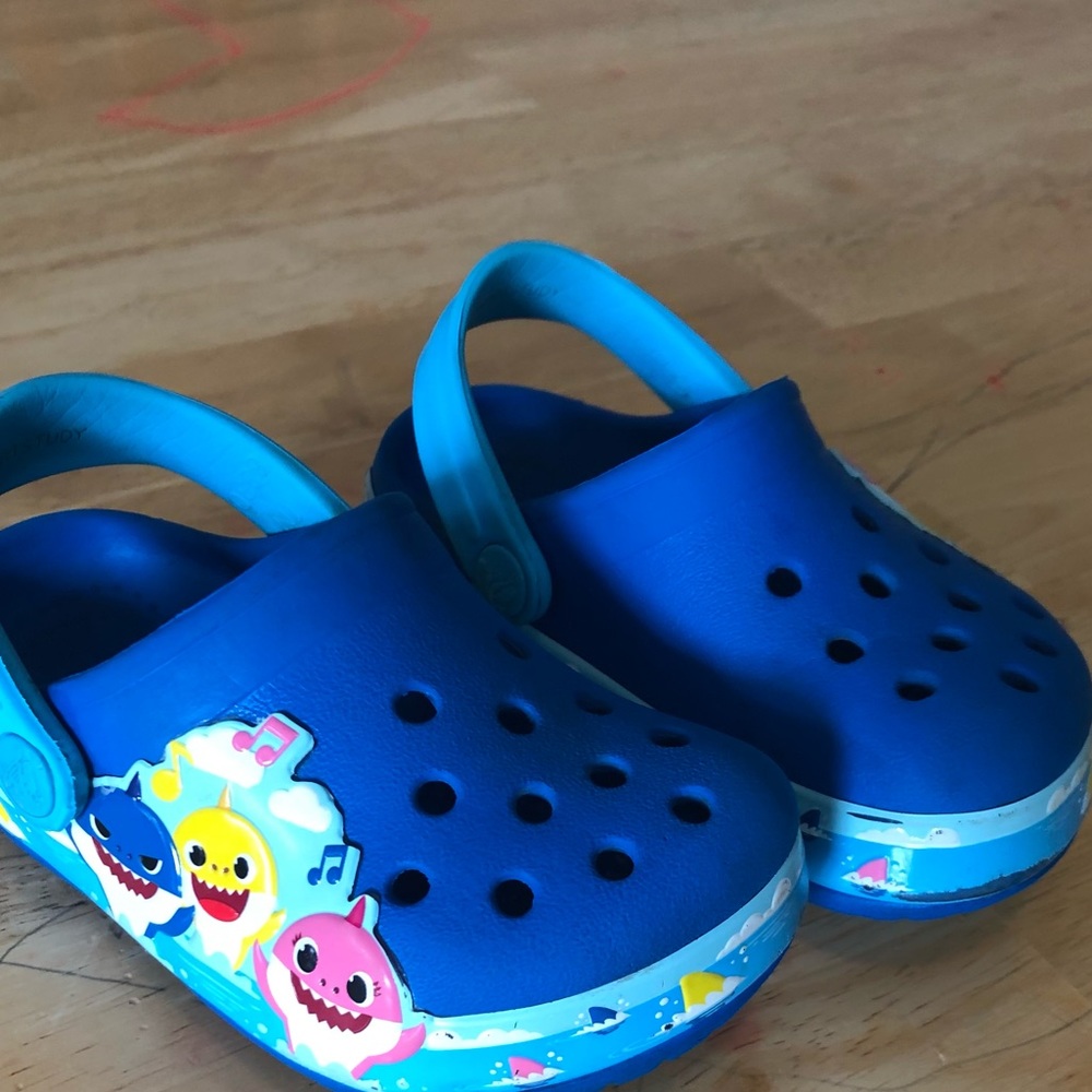 Baby Shark Crocs